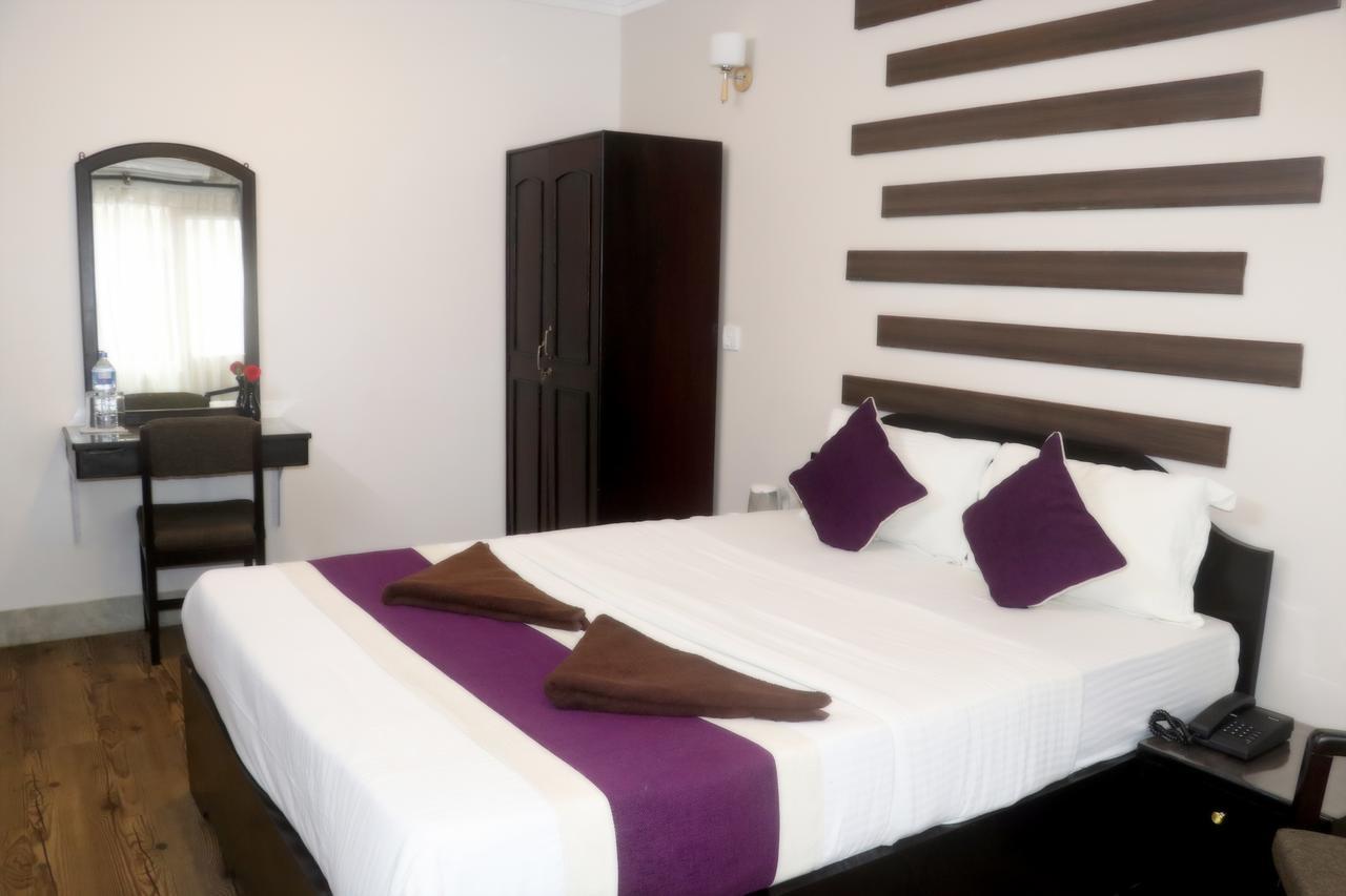 Ausfinn Hotel Metro Inn Катманду Экстерьер фото