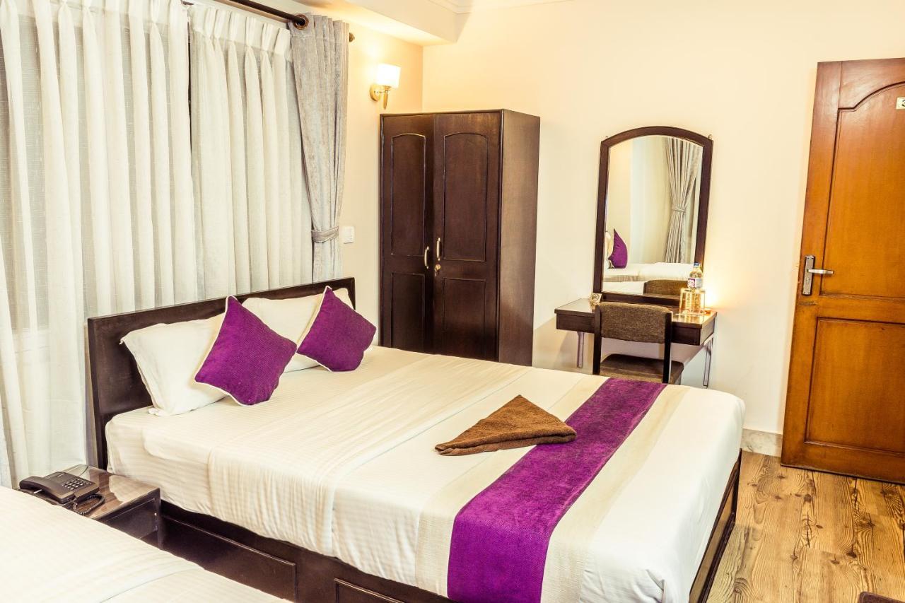 Ausfinn Hotel Metro Inn Катманду Экстерьер фото