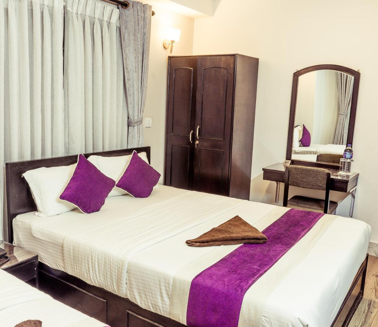 Ausfinn Hotel Metro Inn Катманду Экстерьер фото