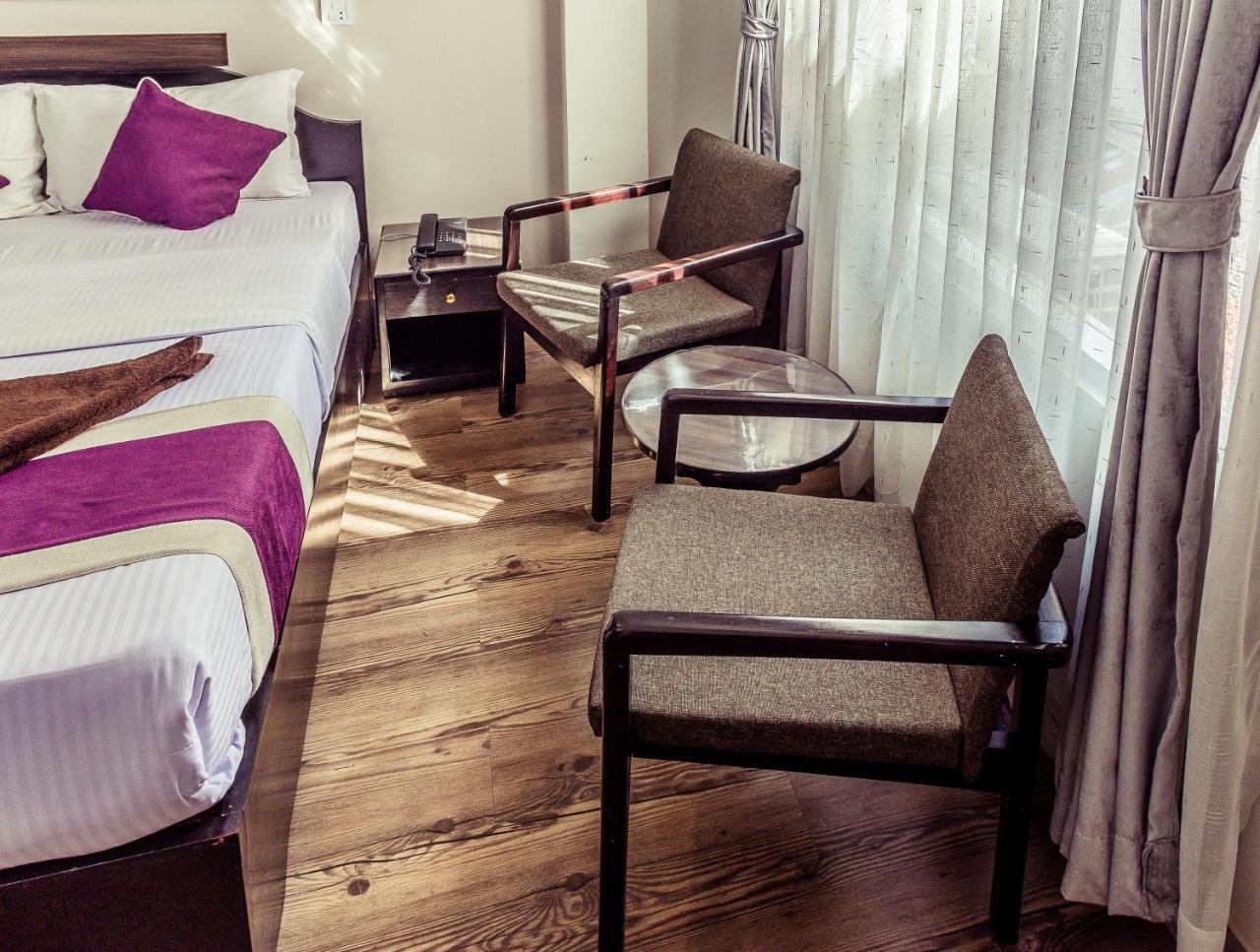 Ausfinn Hotel Metro Inn Катманду Экстерьер фото
