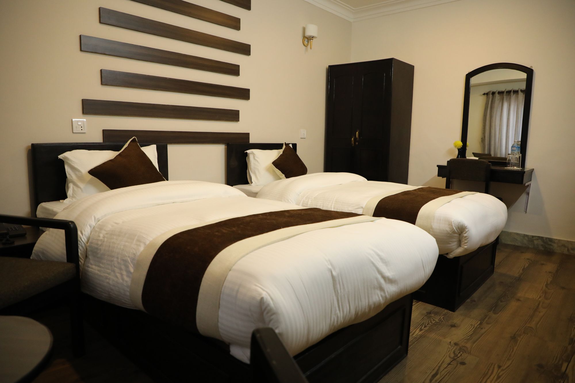 Ausfinn Hotel Metro Inn Катманду Экстерьер фото